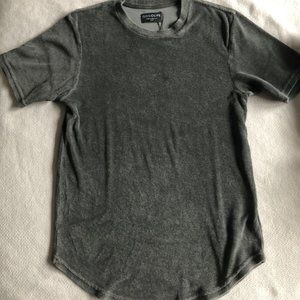BNWT Goodlife reverse terry scallop hem shirt size Small